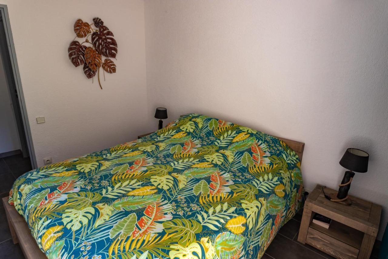 Location Port Frejus, Bord De Mer Экстерьер фото